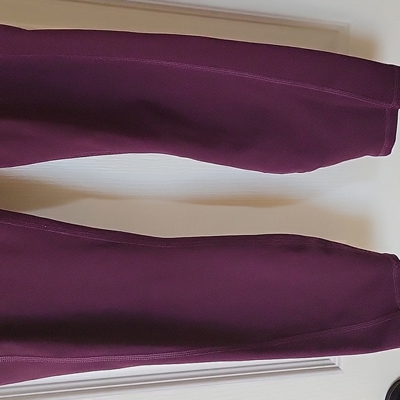 Fabletics Burgundy Pure Lux athletic pants Small - Picture 4 of 11